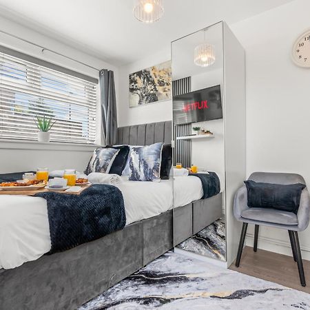 City Centre House, Parking With Ev, Free Wifi, Netflix Coventry Ngoại thất bức ảnh
