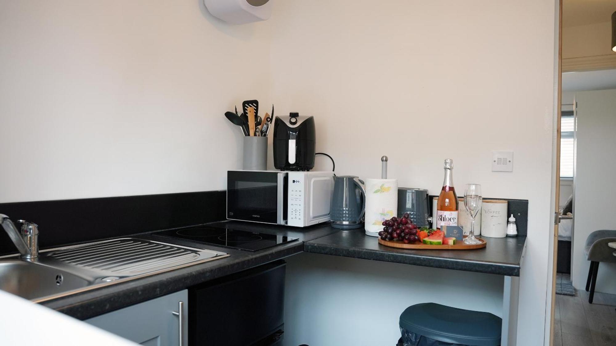 City Centre House, Parking With Ev, Free Wifi, Netflix Coventry Ngoại thất bức ảnh