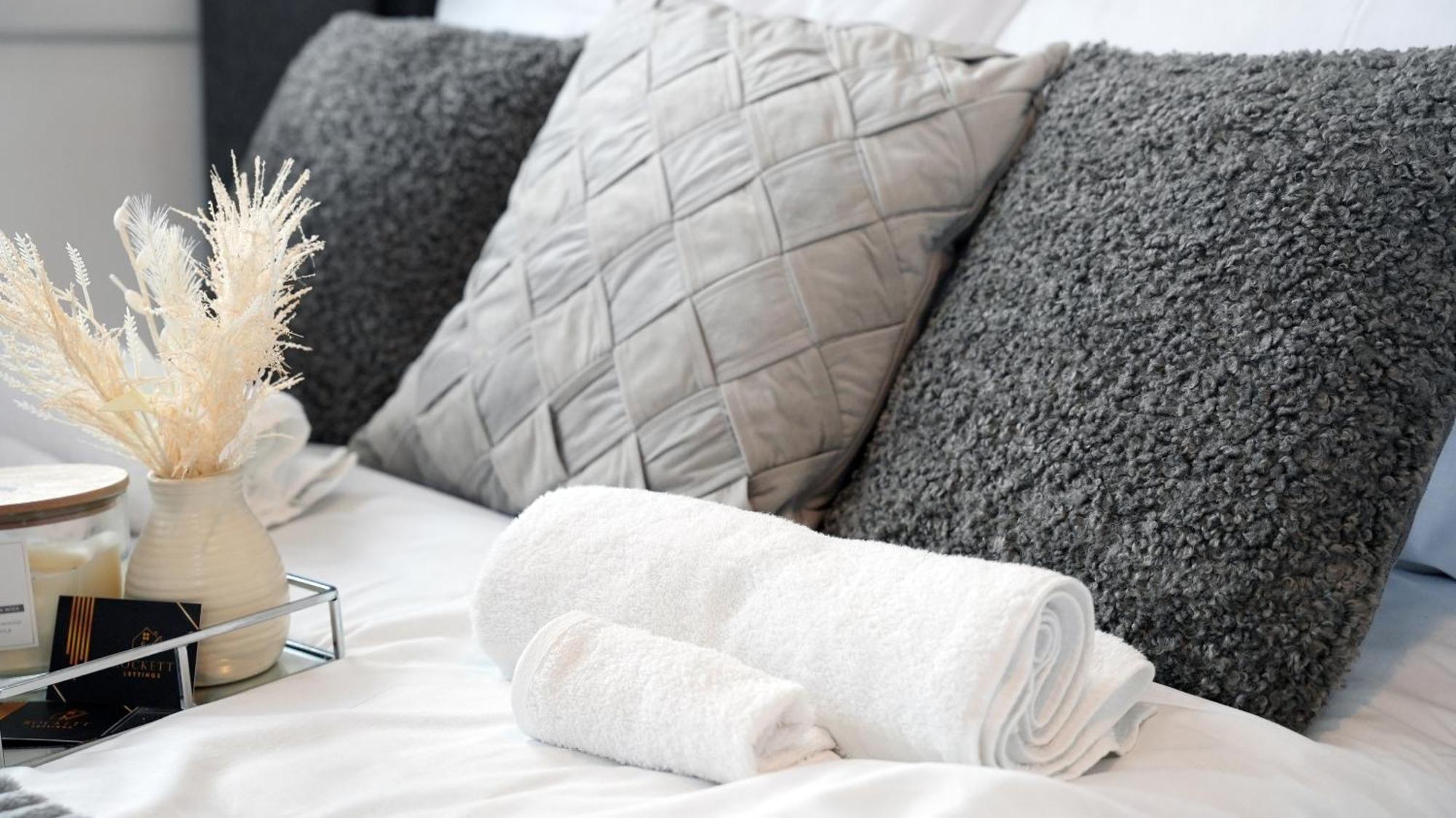 City Centre House, Parking With Ev, Free Wifi, Netflix Coventry Ngoại thất bức ảnh