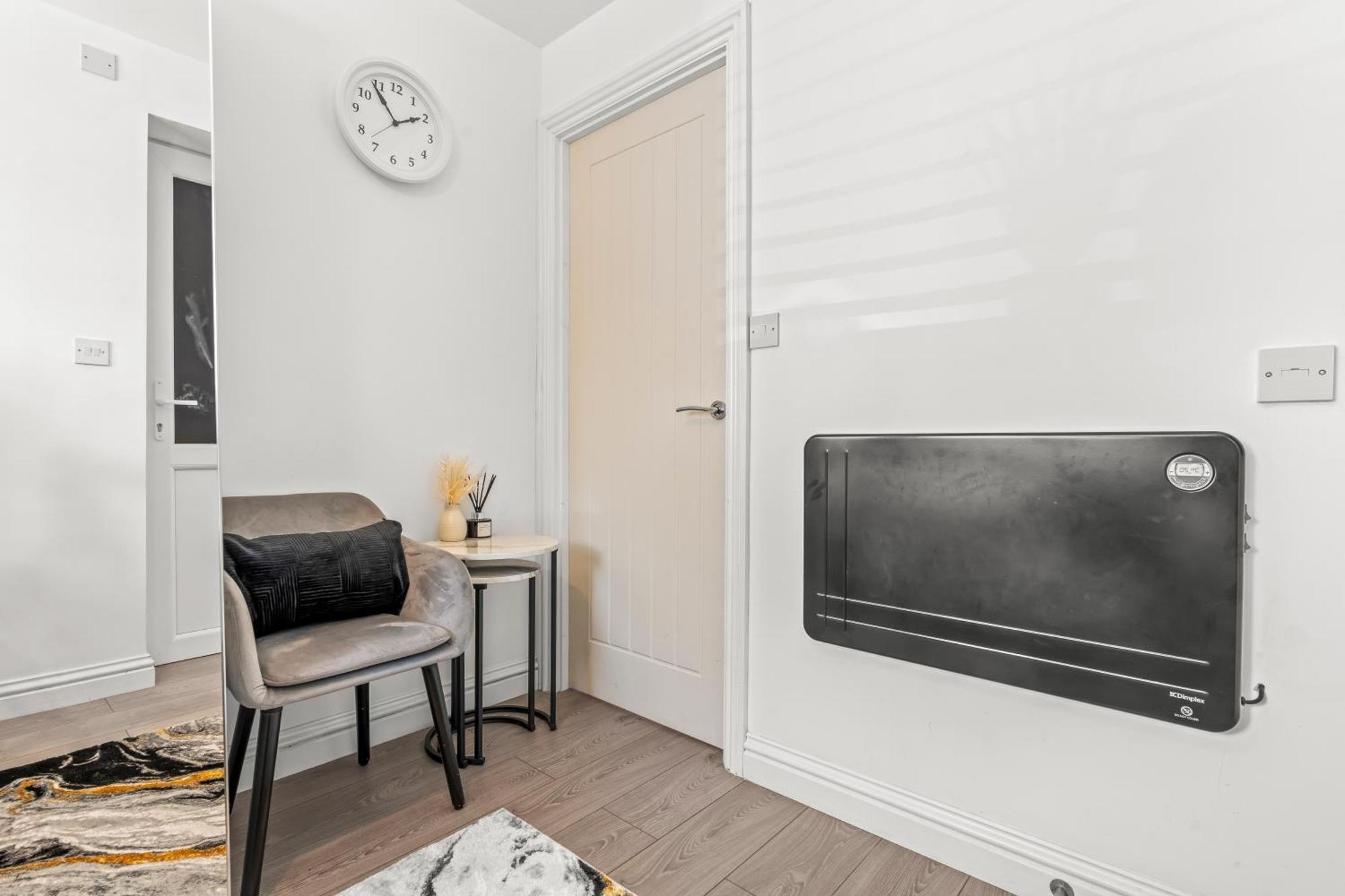 City Centre House, Parking With Ev, Free Wifi, Netflix Coventry Ngoại thất bức ảnh